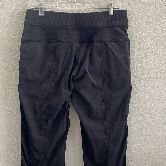 Athleta Trekkie Capri Hiking Trail Pants Size 8 - Picture 6 of 10
